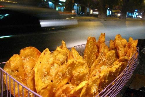 Vietnamese Fried Corn/ Sweet Potato / Banana Cakes - ảnh 1